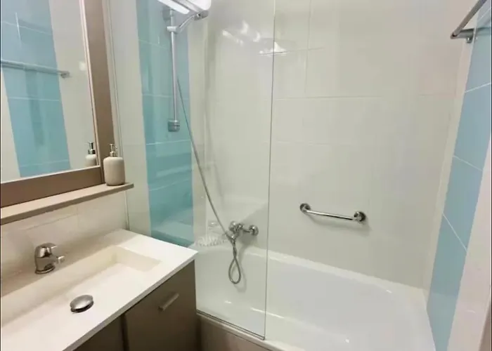 Charming Bright In * Mandelieu